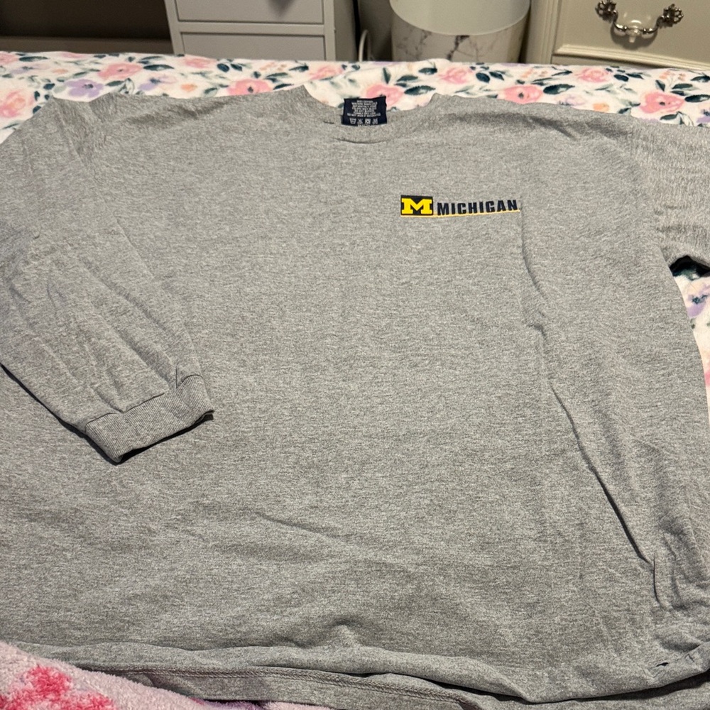 Jansport Gray Long Sleeve Tee with Michigan Logo